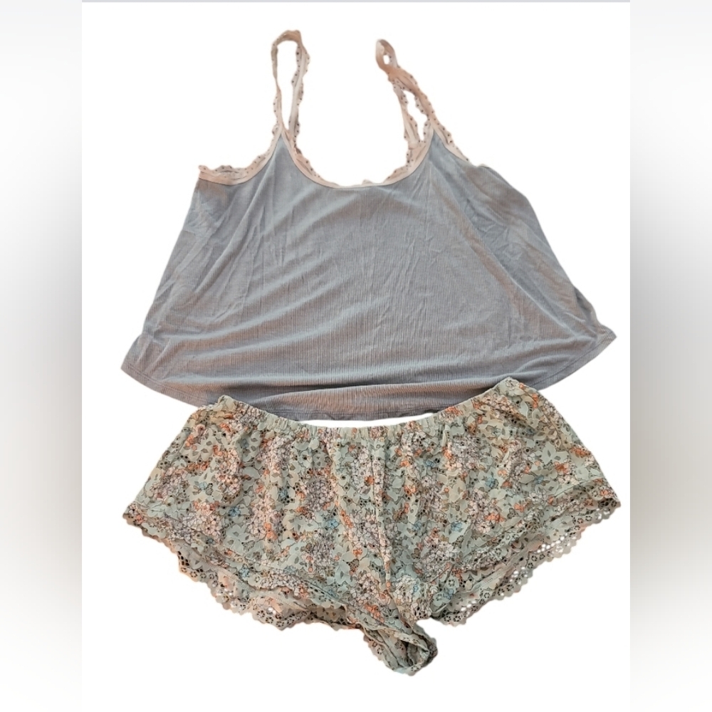 Lace Victoria's Secret set size L